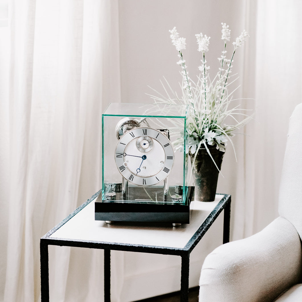 HERMLE CHIGWELL - MID-CENTURY MODERN EXECUTIVE MANTEL CLOCK
